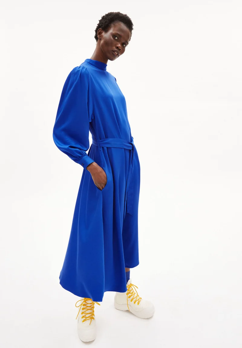 DAGMAAR | dynamo blue
