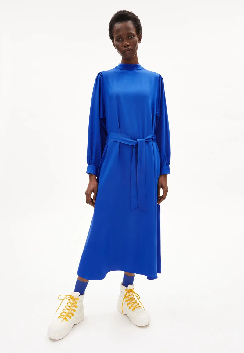 DAGMAAR | dynamo blue