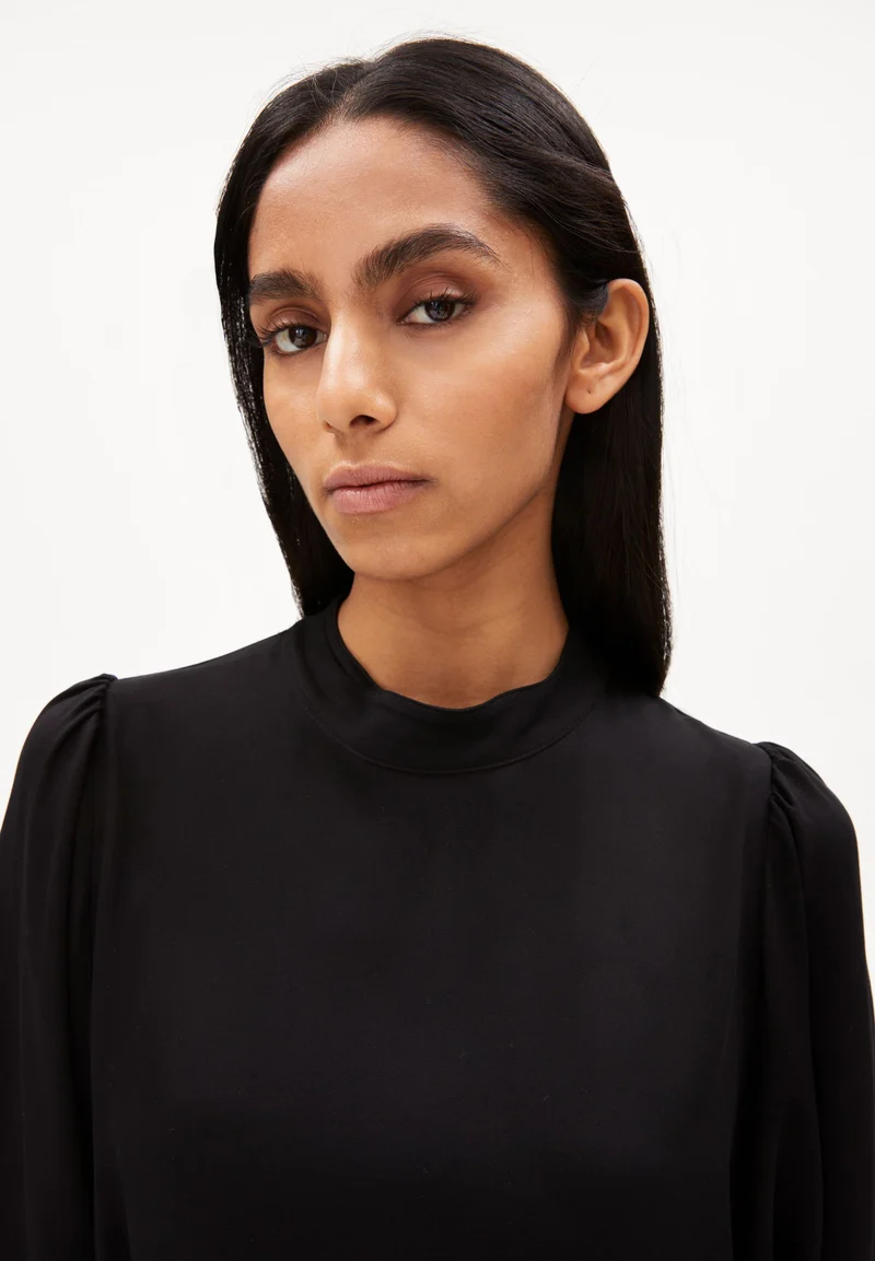 DAGMAAR | black