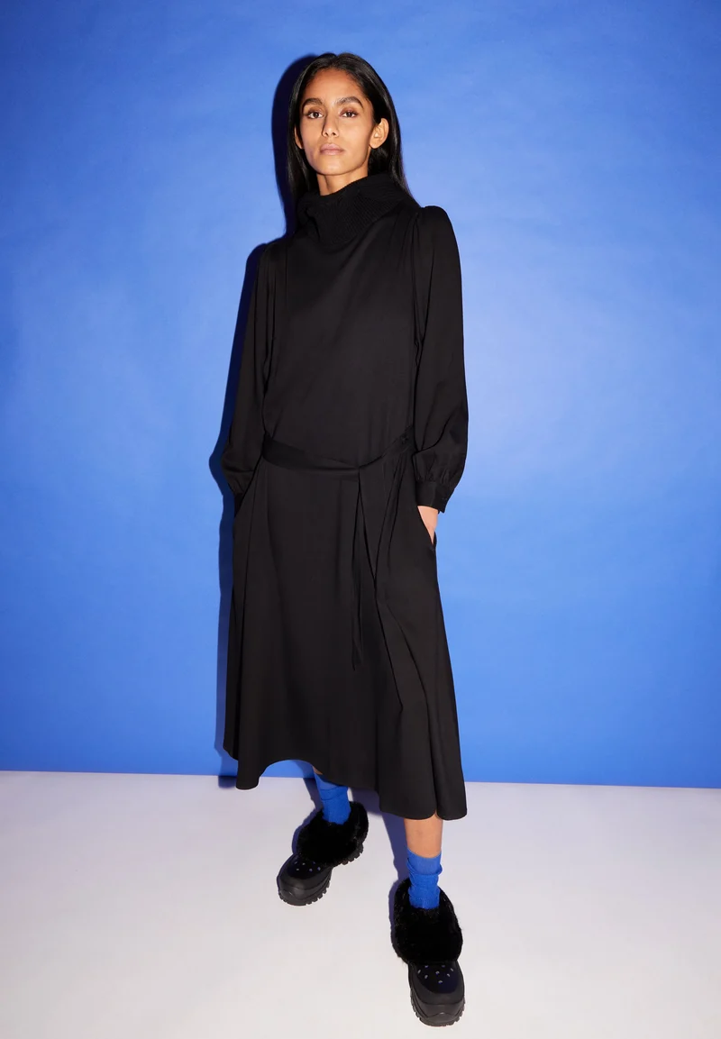 DAGMAAR | black