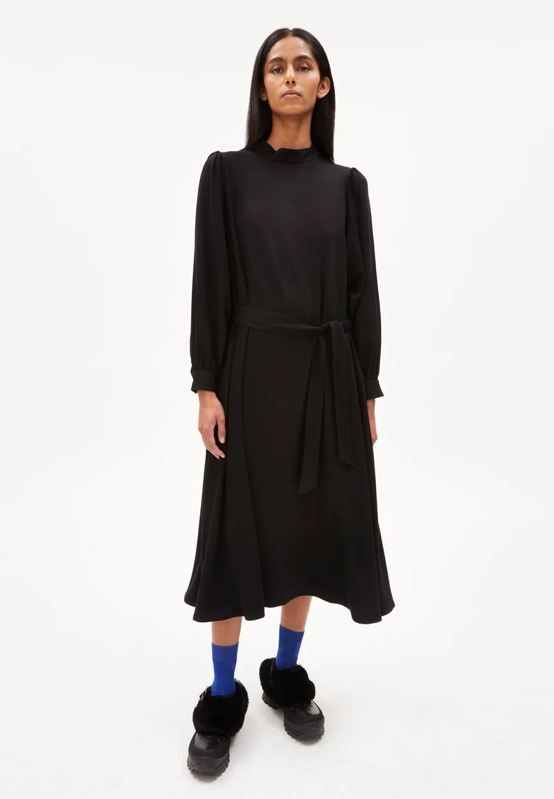 DAGMAAR | black