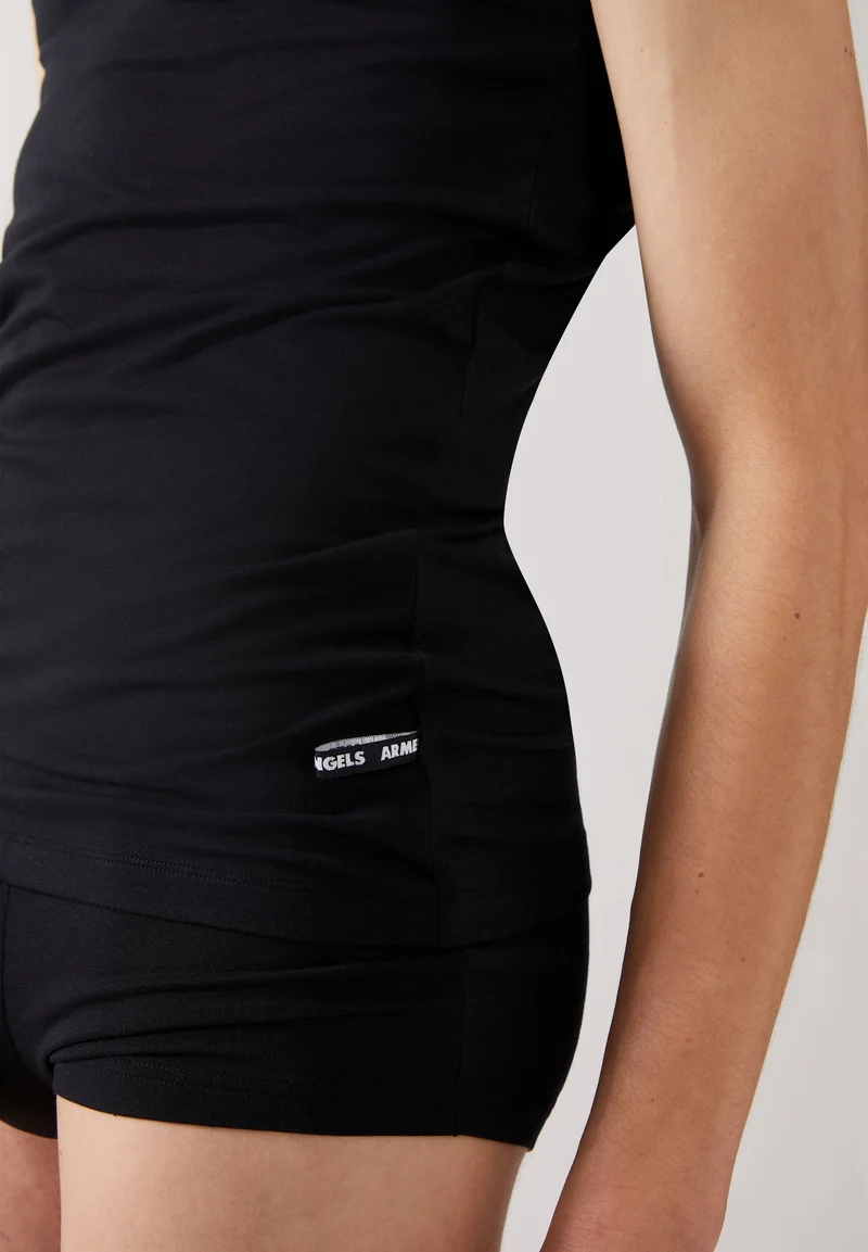 JAANNO | black