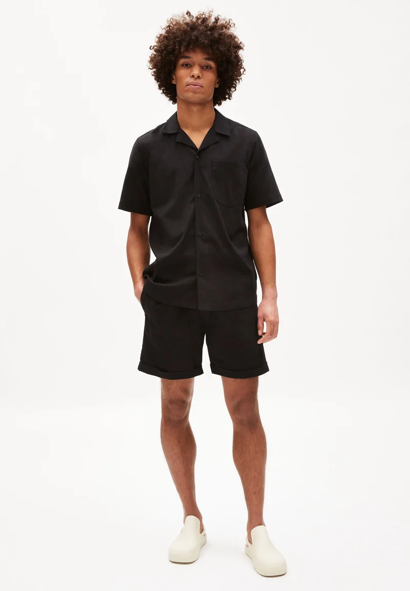 RYNKAA LINO | black