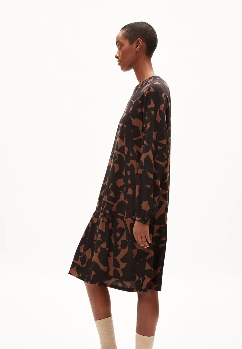 ANINAA ABSTRACT A | deep brown