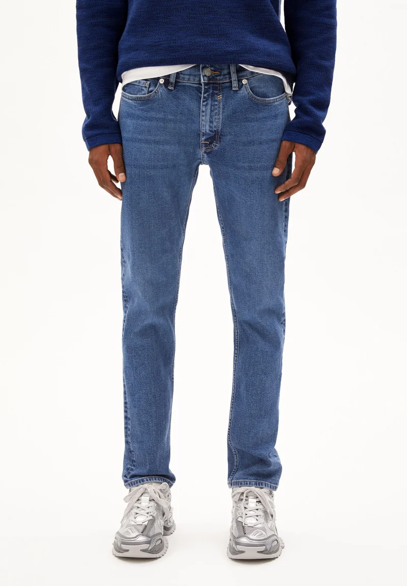 IAAN SLIM JEANS | mountain lake
