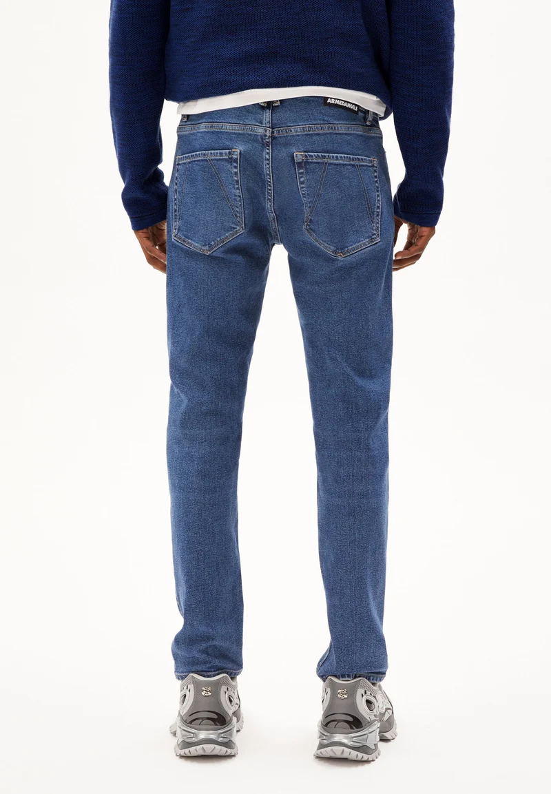 IAAN SLIM JEANS | mountain lake