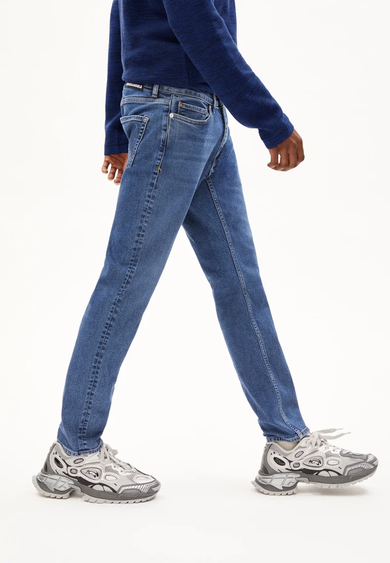 IAAN SLIM JEANS | mountain lake