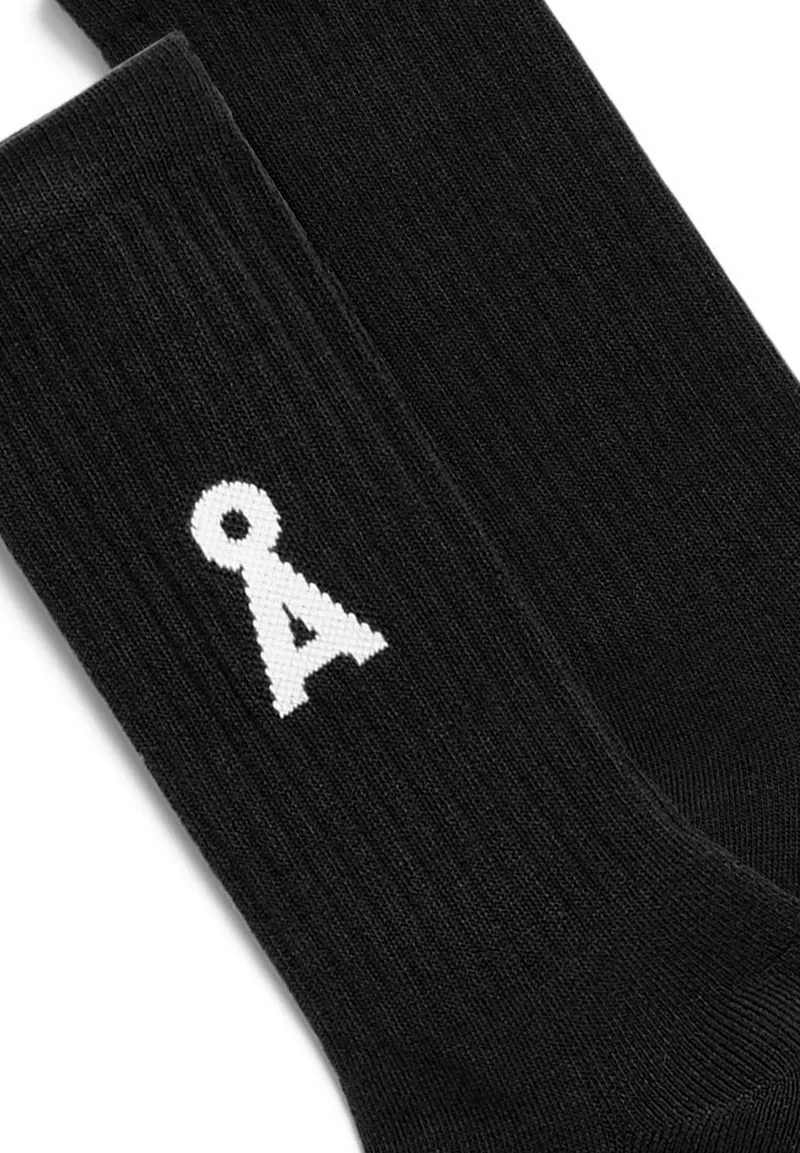 SAAMUS BOLD | black