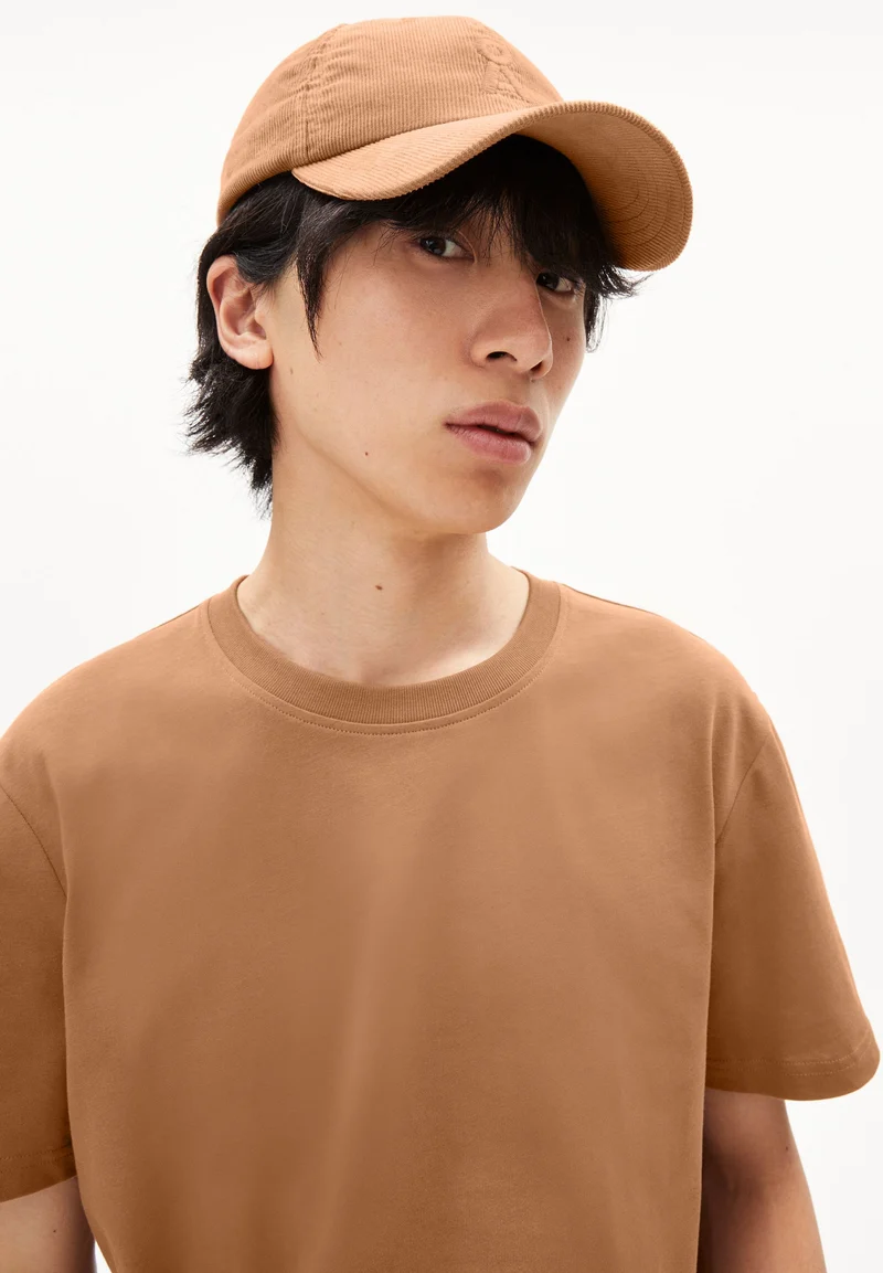 MAARKOS T-SHIRT | cedar wood