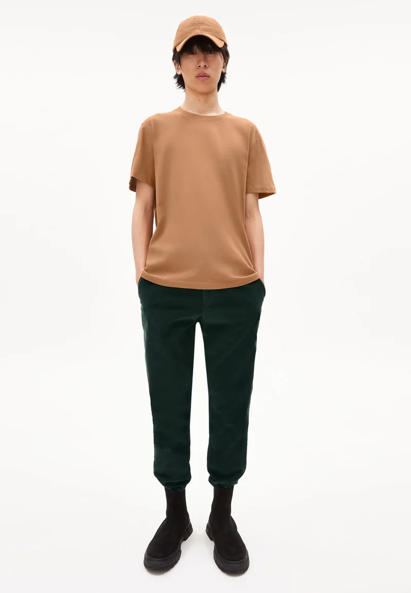 MAARKOS T-SHIRT | cedar wood