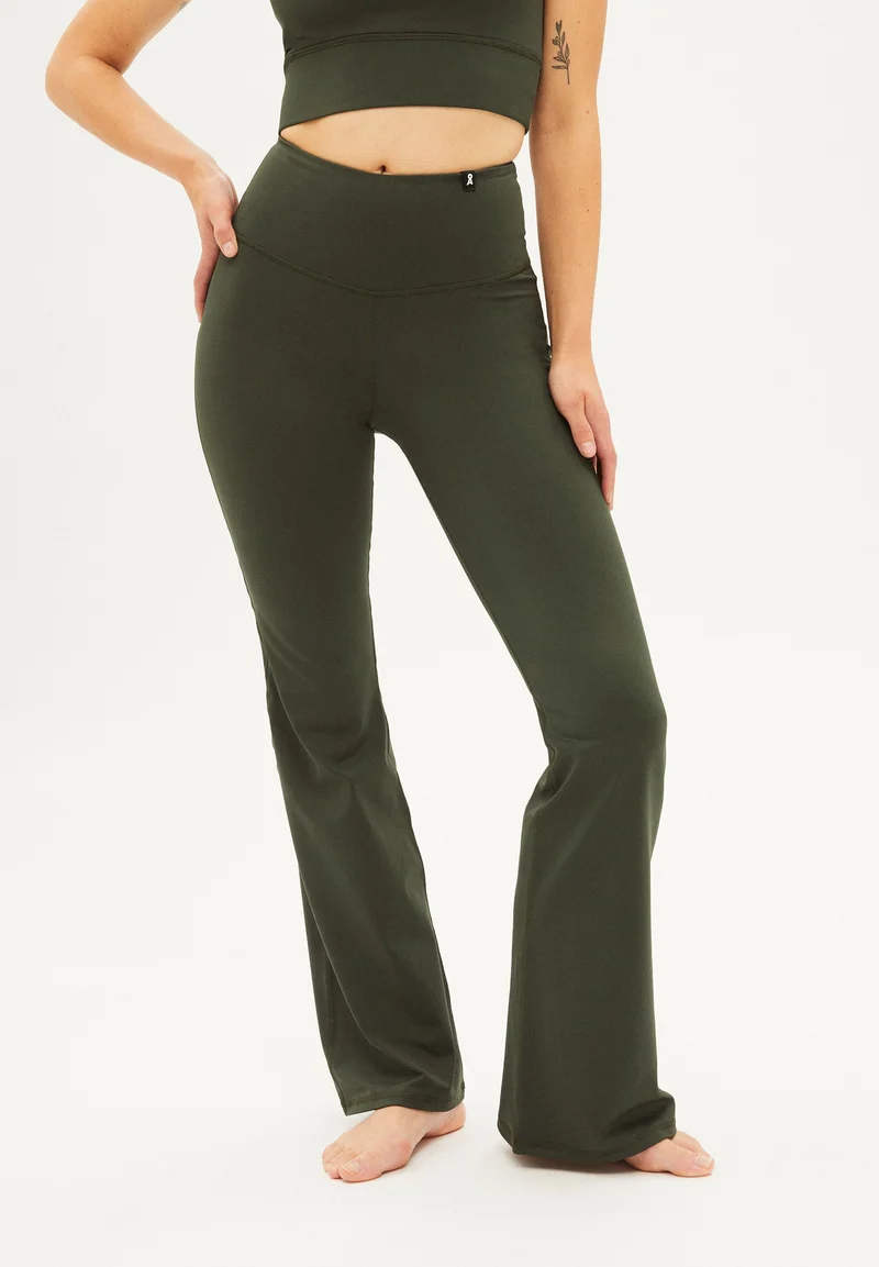 YAJAANA | light carbon green-black