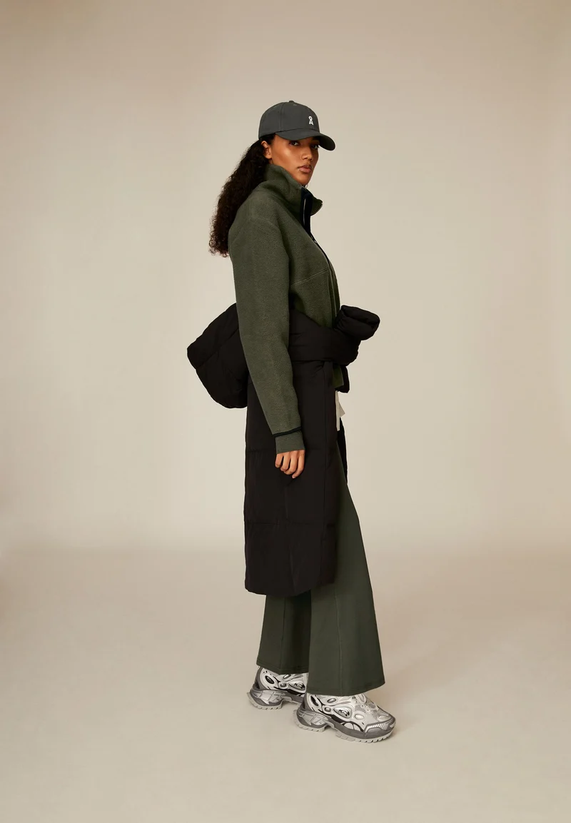 YAJAANA | light carbon green-black