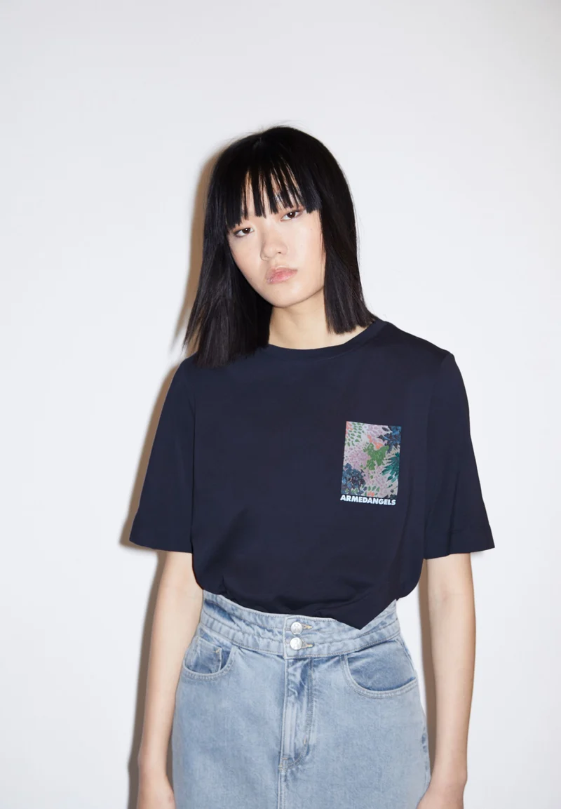 LAYAA FLORAA | night sky