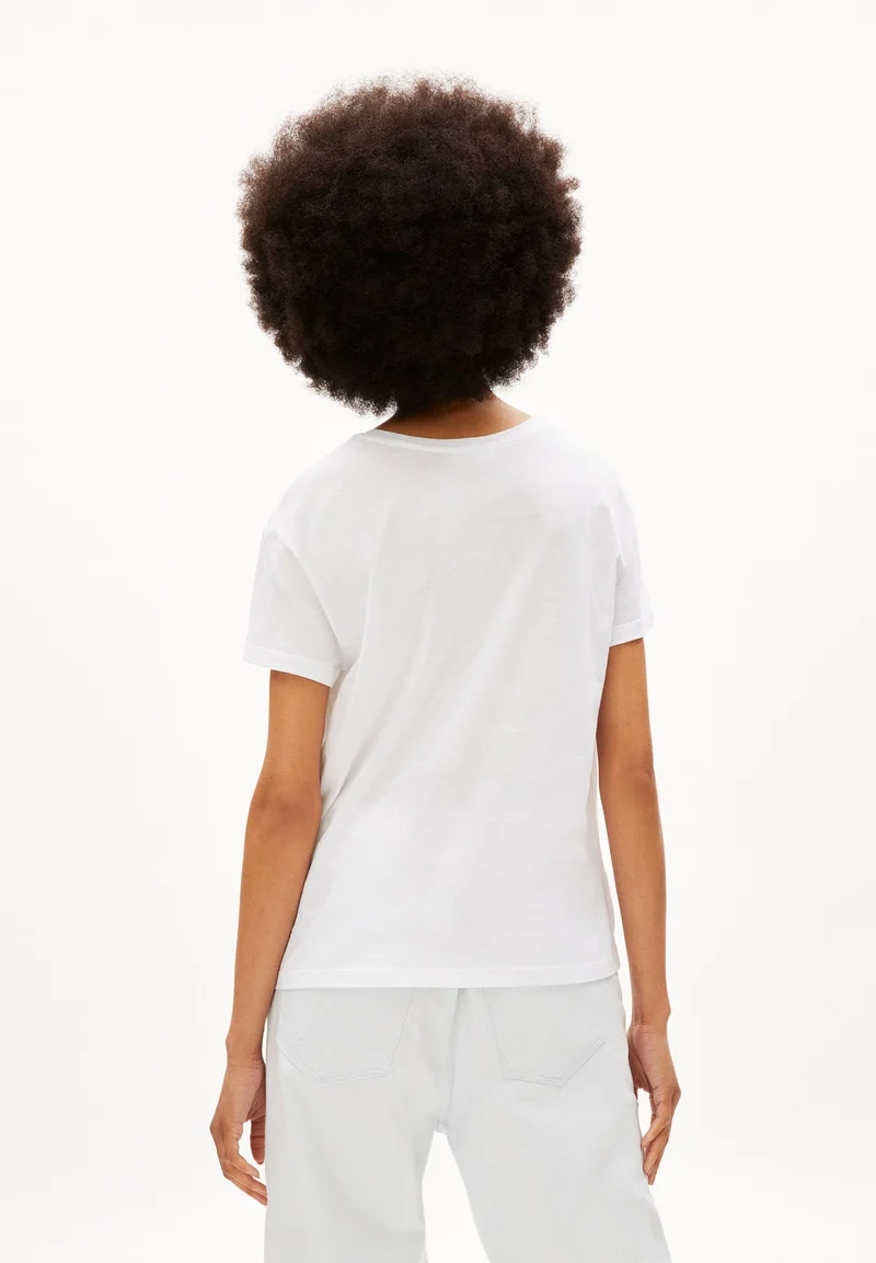 NELAA FLORAL | white