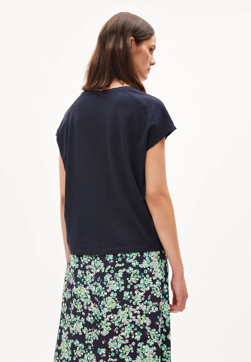 ONELIAA COLOMBE | night sky