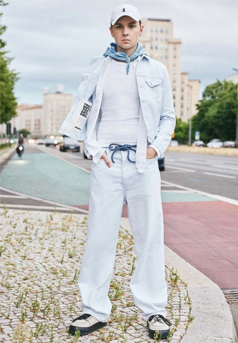 TAATO | blue white