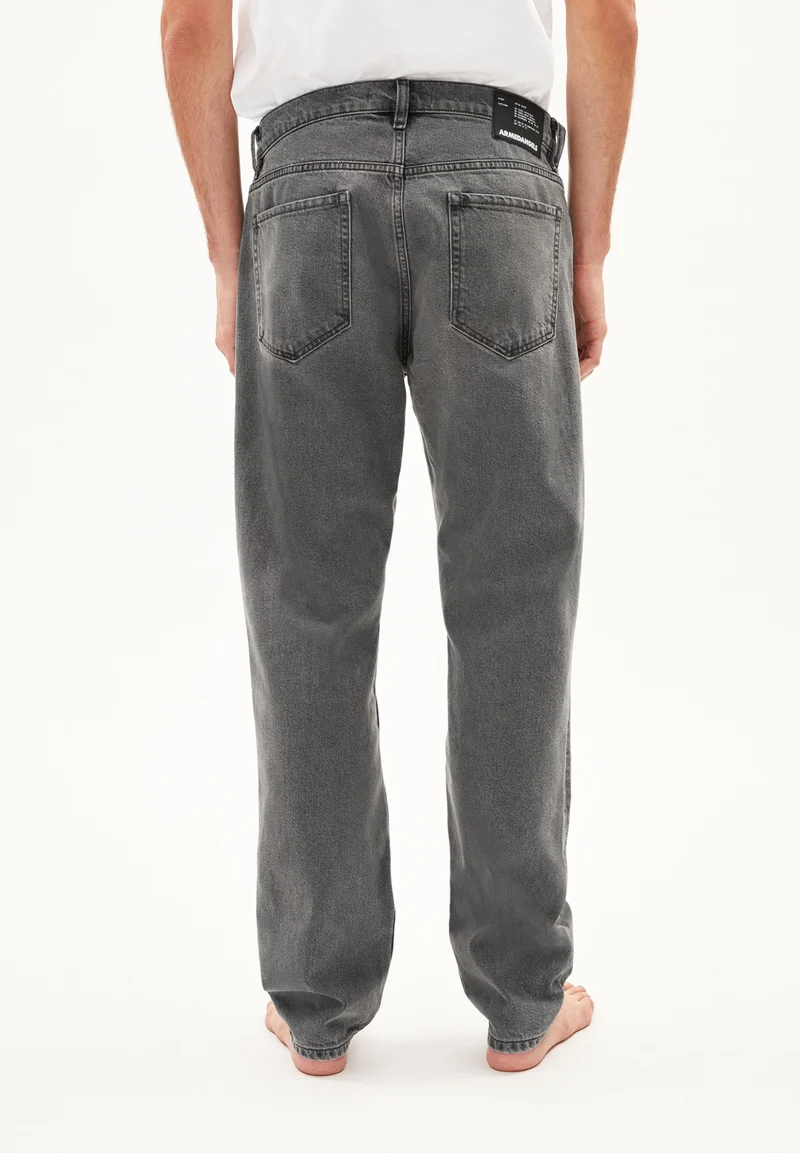 DYLAANO | smoky black
