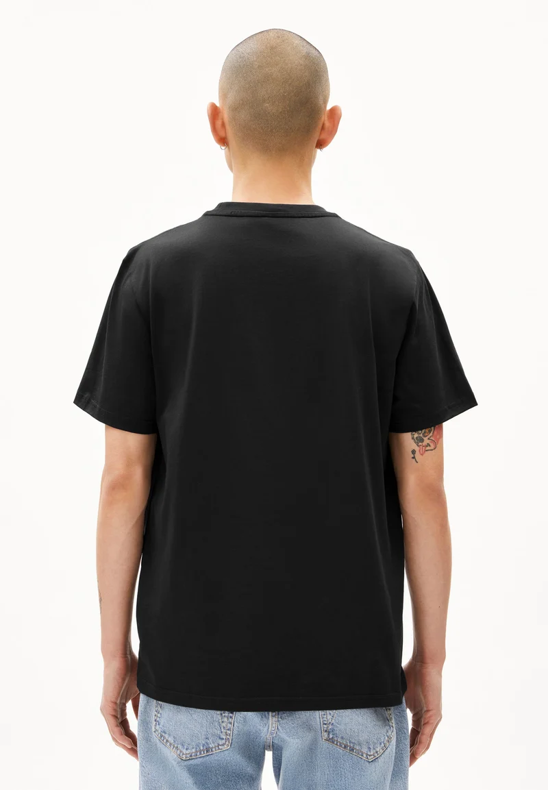 LAARON T-SHIRT | black