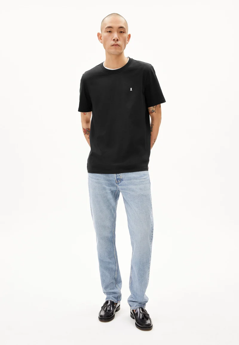 LAARON T-SHIRT | black