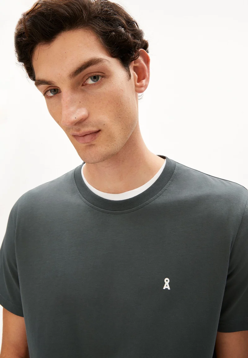 LAARON T-SHIRT | space steel