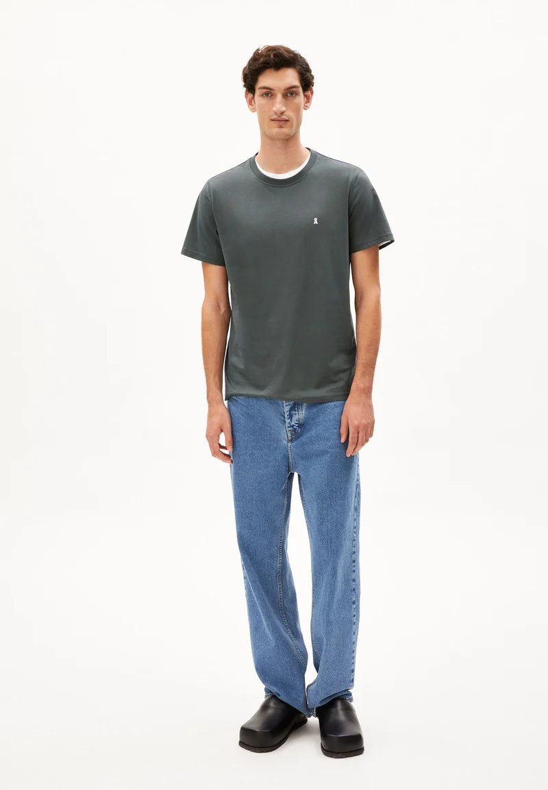 LAARON T-SHIRT | space steel