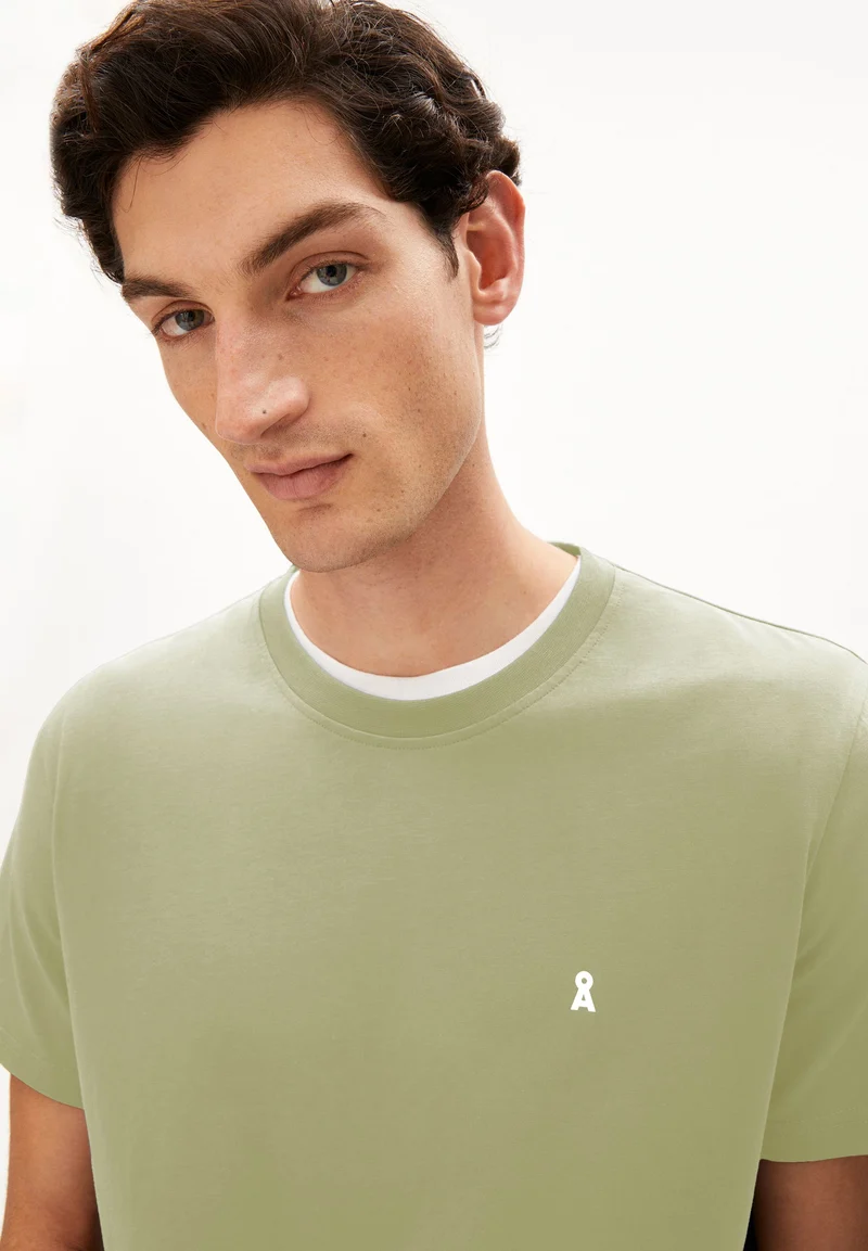 LAARON T-SHIRT | light matcha