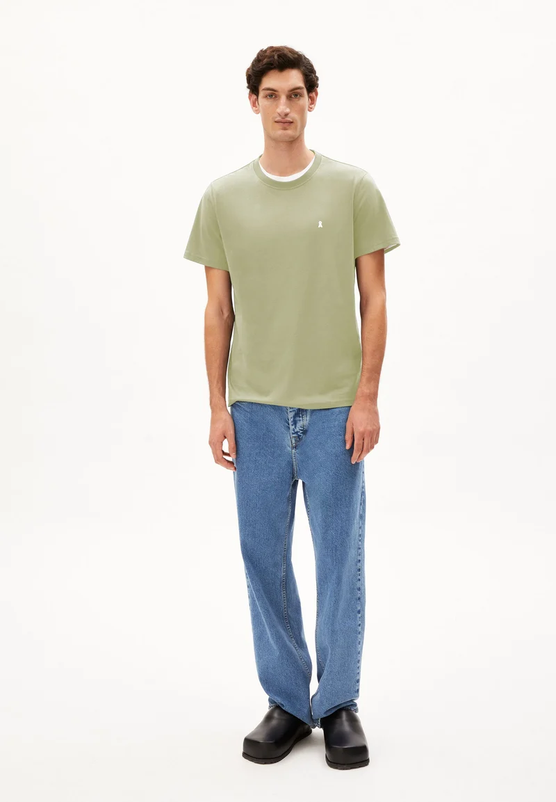 LAARON T-SHIRT | light matcha