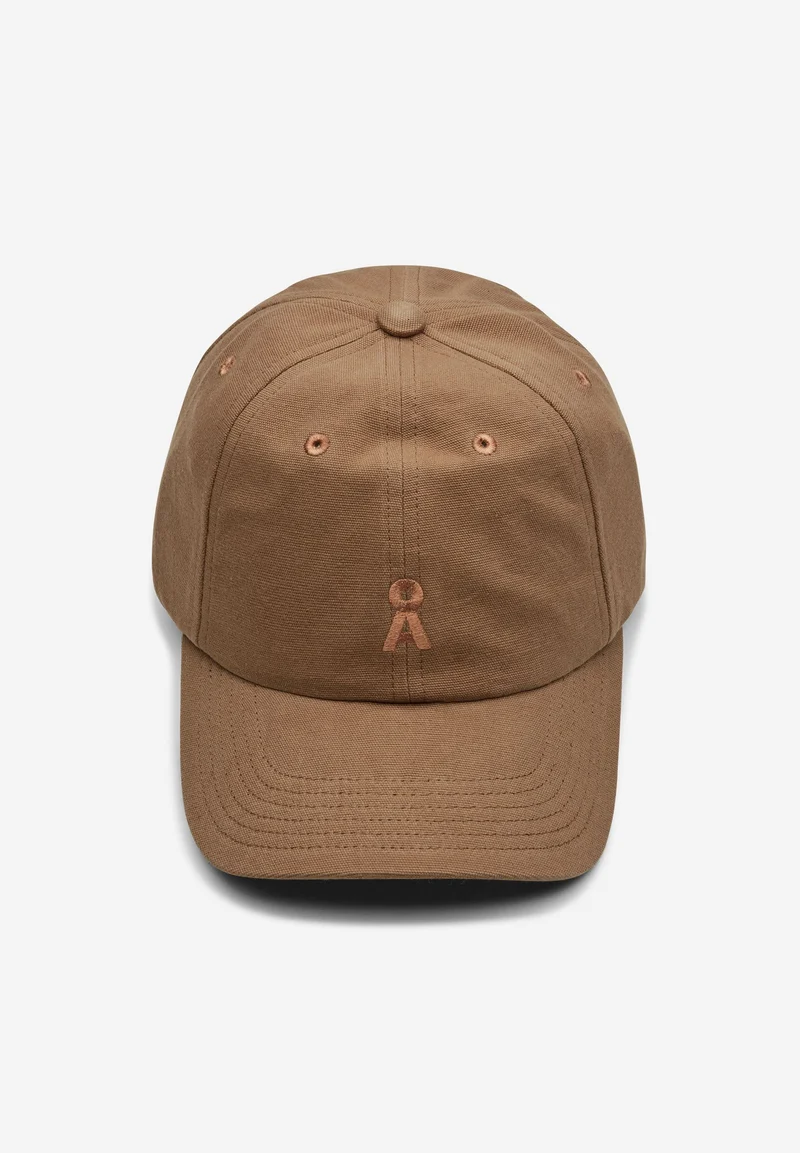 YENAAS BOLD KAPPE | smoky almond