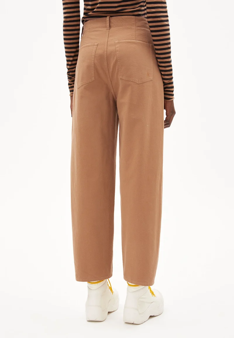 ALIVAA BRUSHED | cedar wood