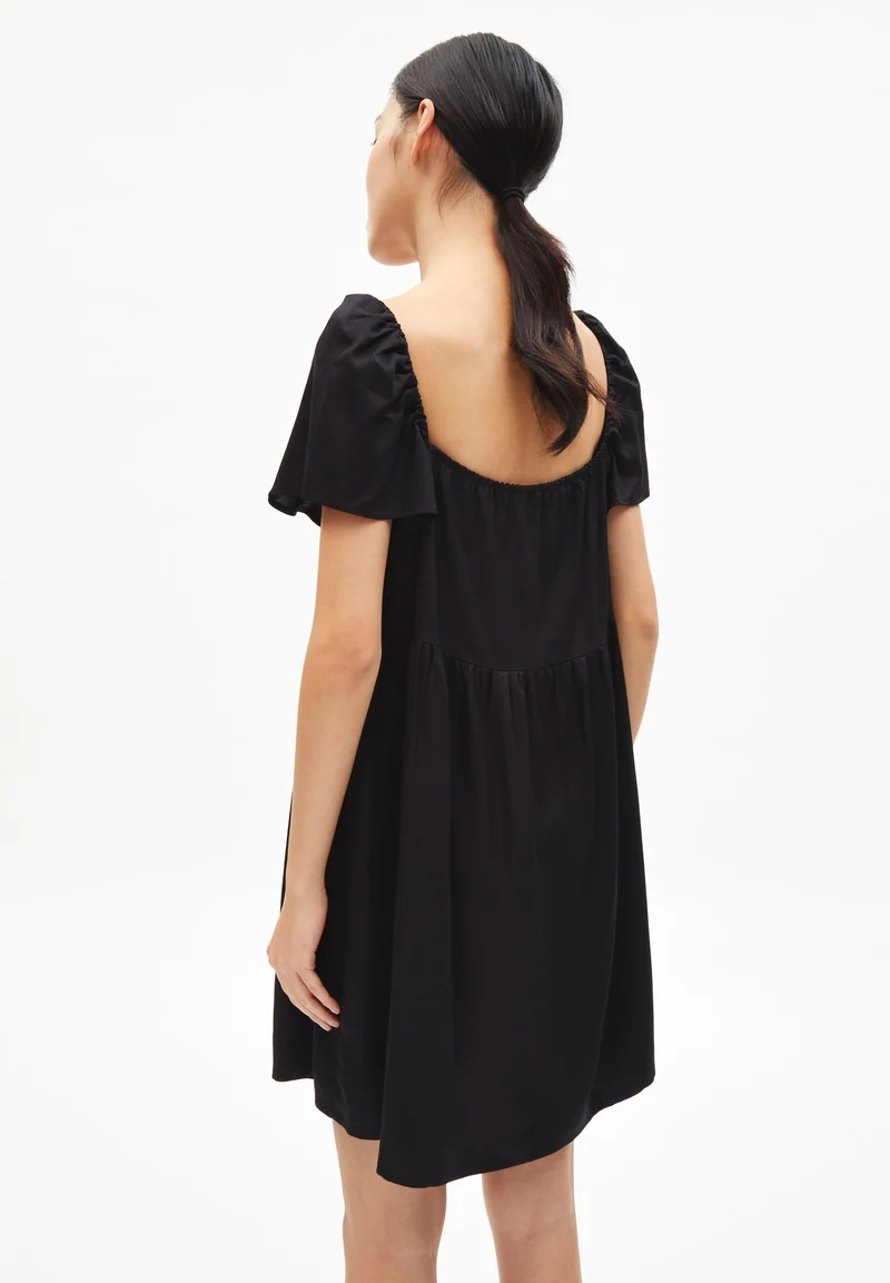 GAIAA SOLID | black