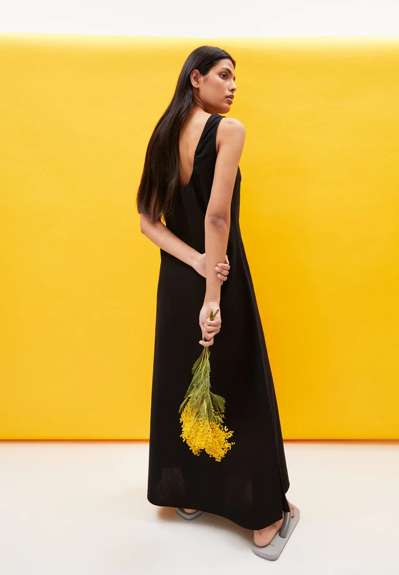 NIKOLINAA LINO | black