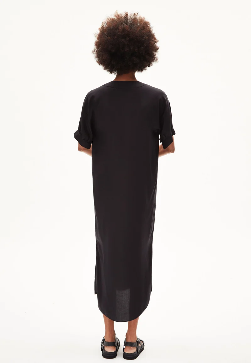 NERISAA | black