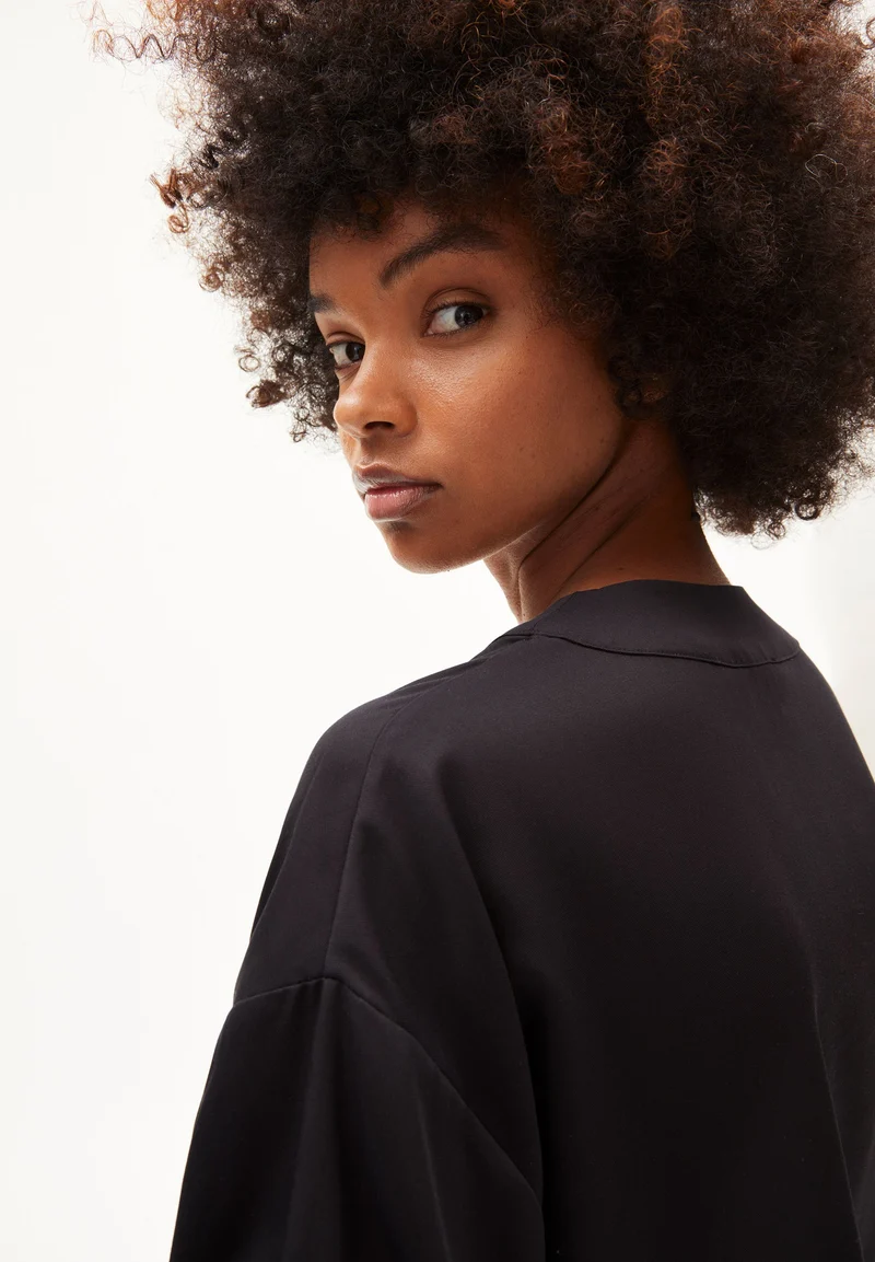 NERISAA | black