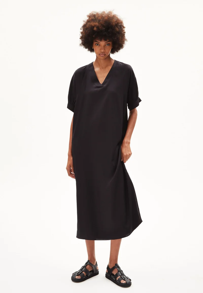 NERISAA | black