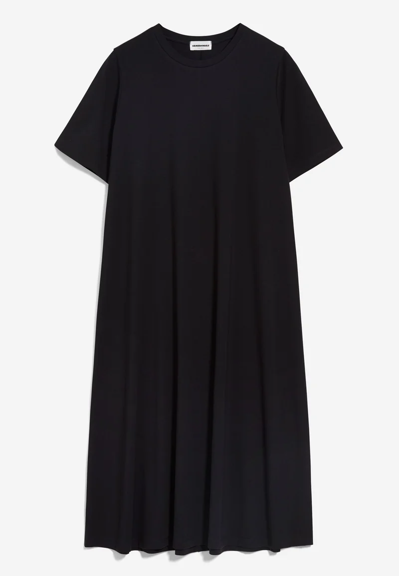 SUSAAN | black