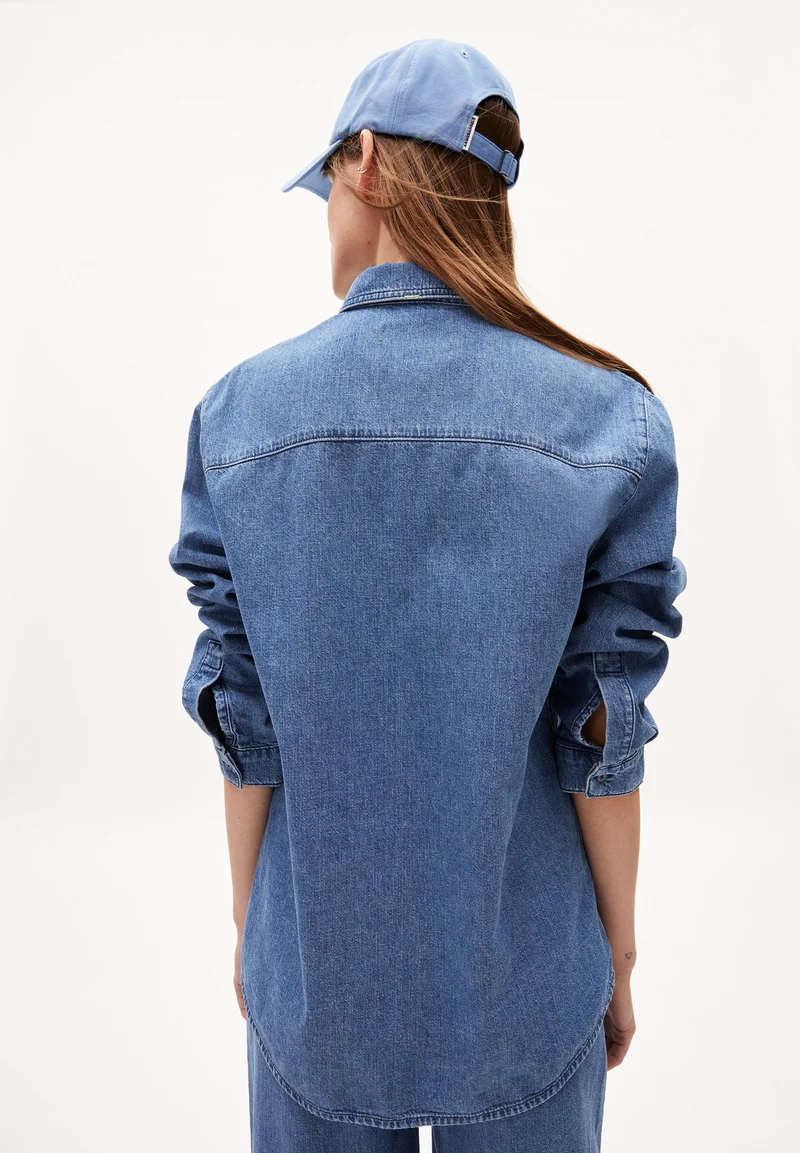 JEAANNE DEMI | iced indigo