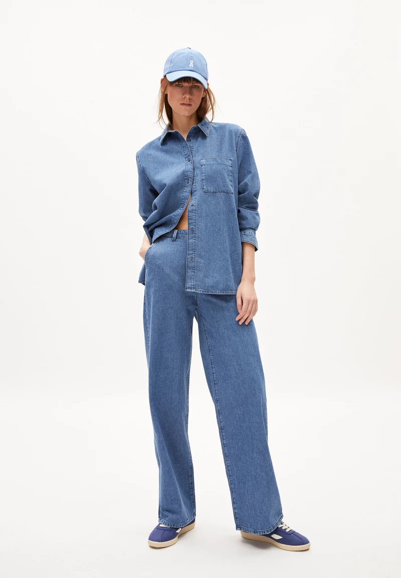JEAANNE DEMI | iced indigo