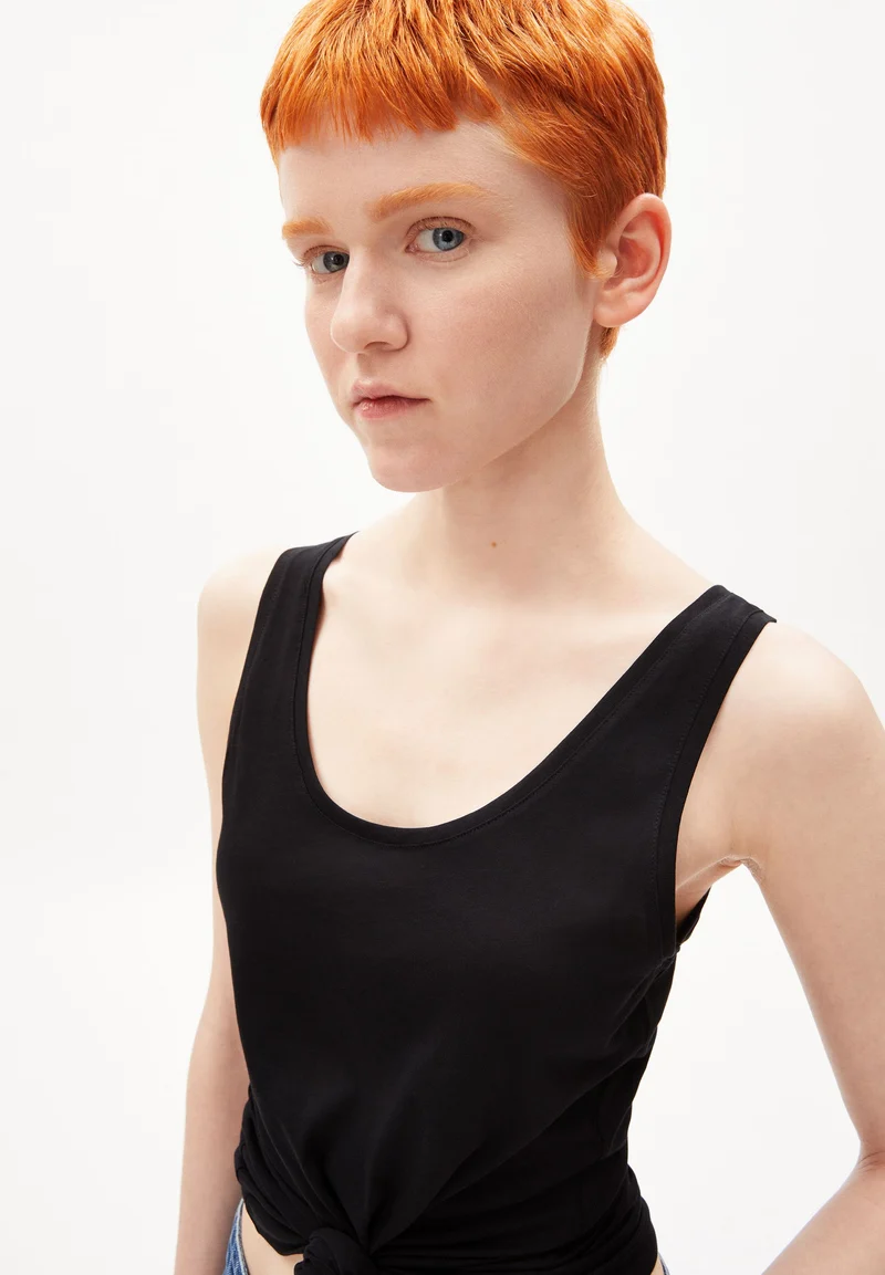 BELISAA SOFT | black