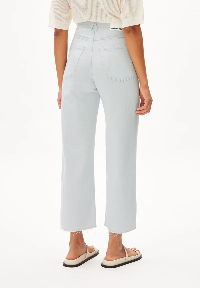 ENIJAA CROPPED | blue white