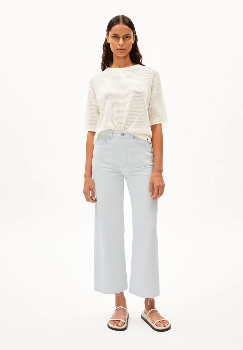 ENIJAA CROPPED | blue white
