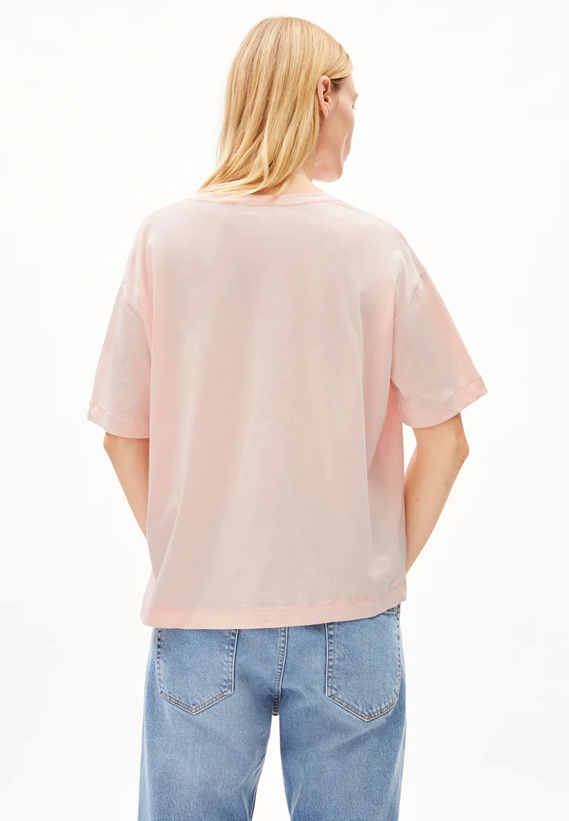 DEMIKAA | light blush