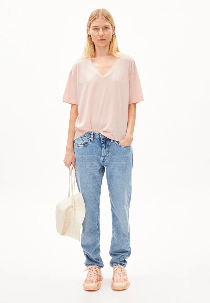DEMIKAA | light blush