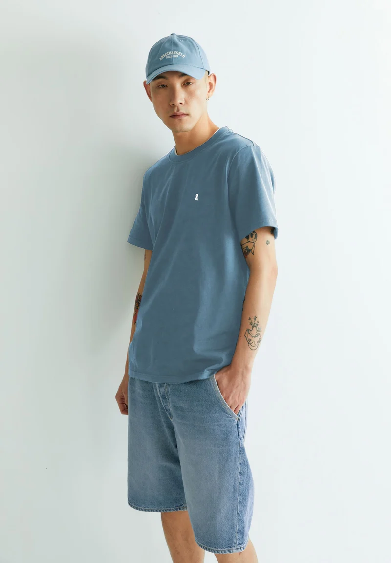 LAARON T-SHIRT | pigment blue