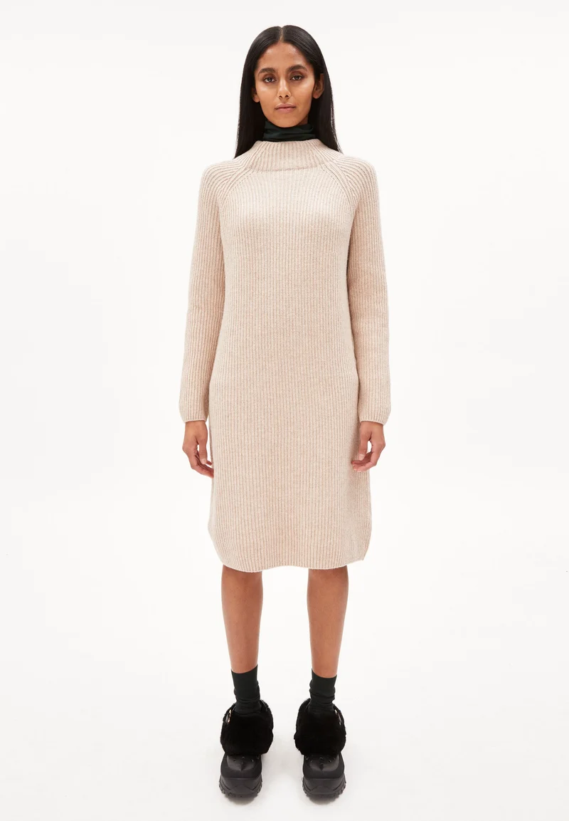 MILLAANA KLEID | light caramel melange