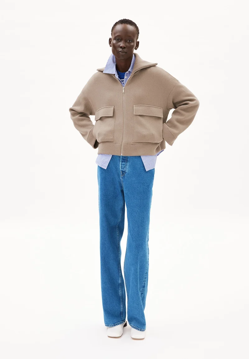 JOANIAAS STRICKJACKE | shiitake