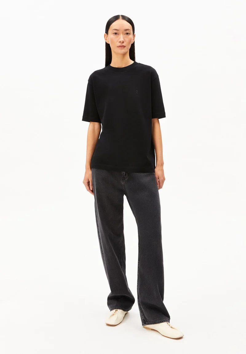 TARJAA T-SHIRT | black
