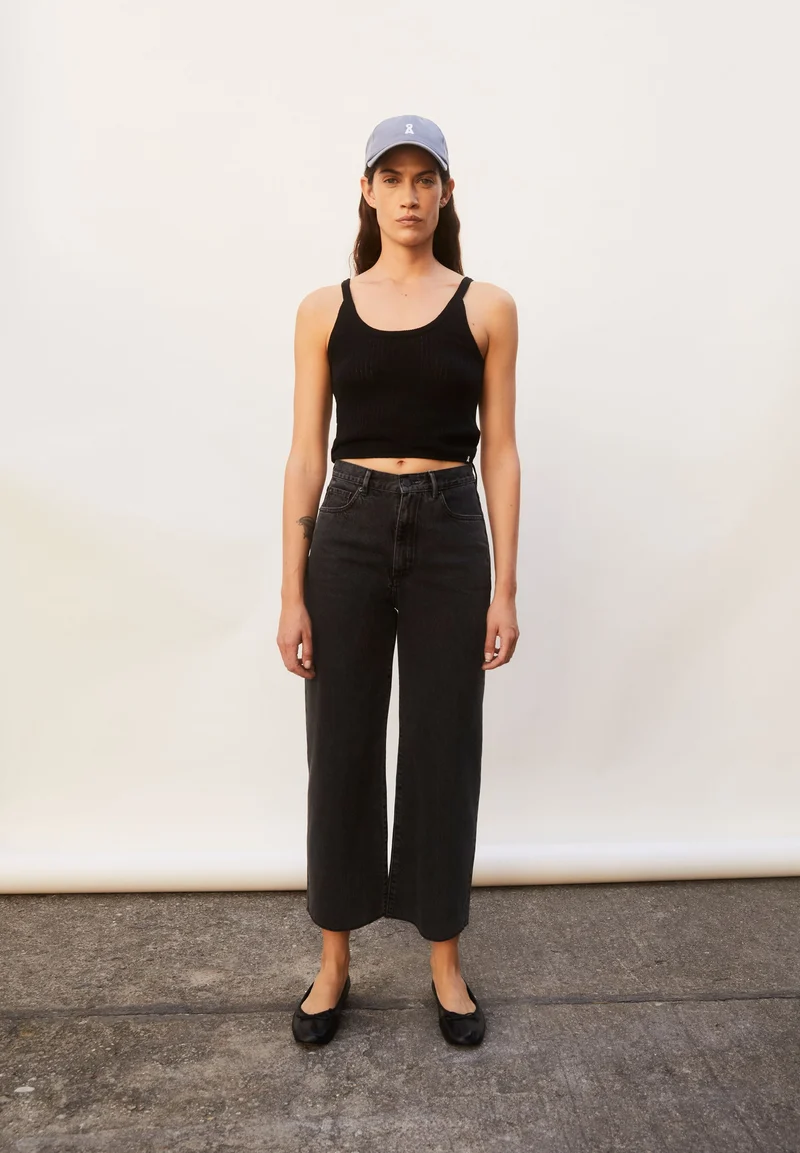 ENIJAA CROPPED | ebony black