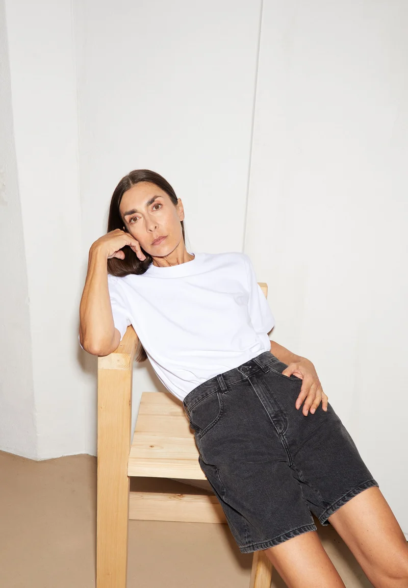 FREYMAA | ebony black