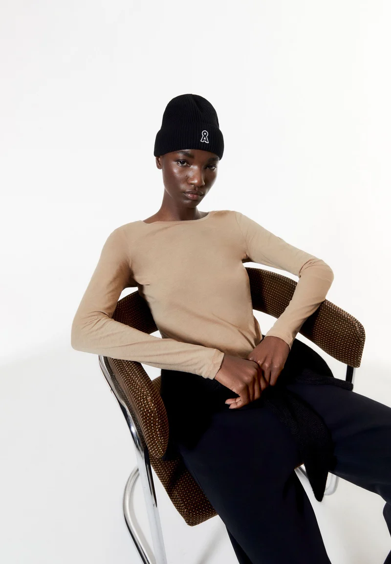 ENRICCAA SOFT | cinnamon dust