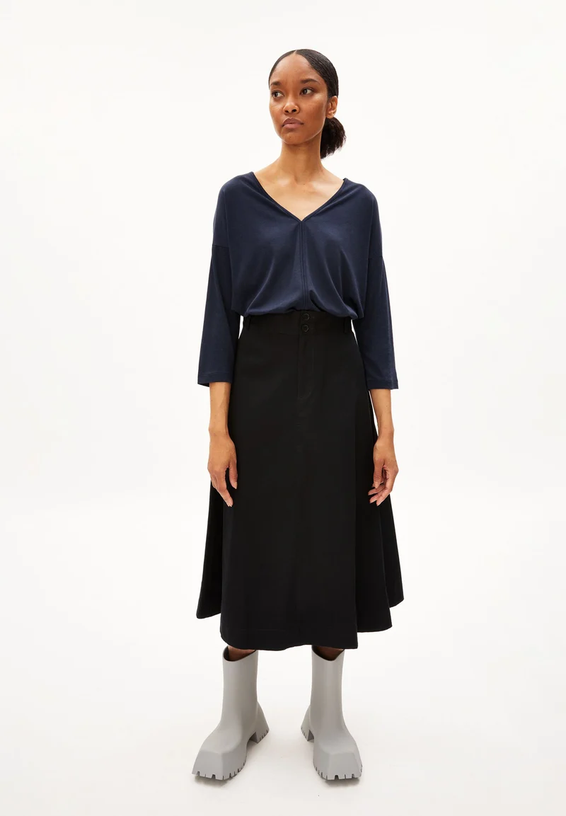 KEANAA | black